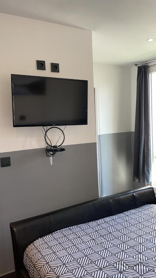 Hotel Nd Five Марсилия Екстериор снимка